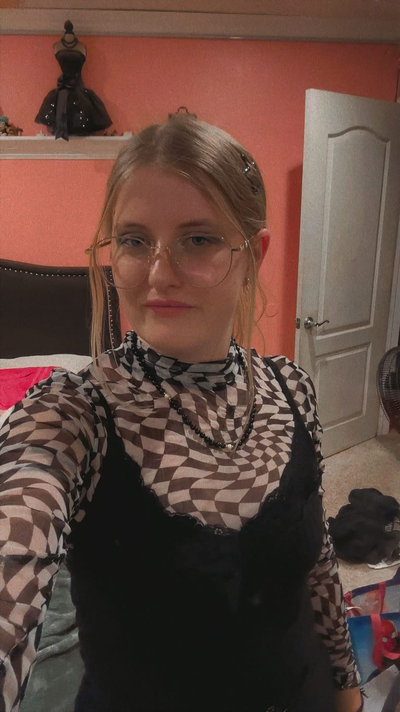 Customer photo review of Jane Eyeglasses
