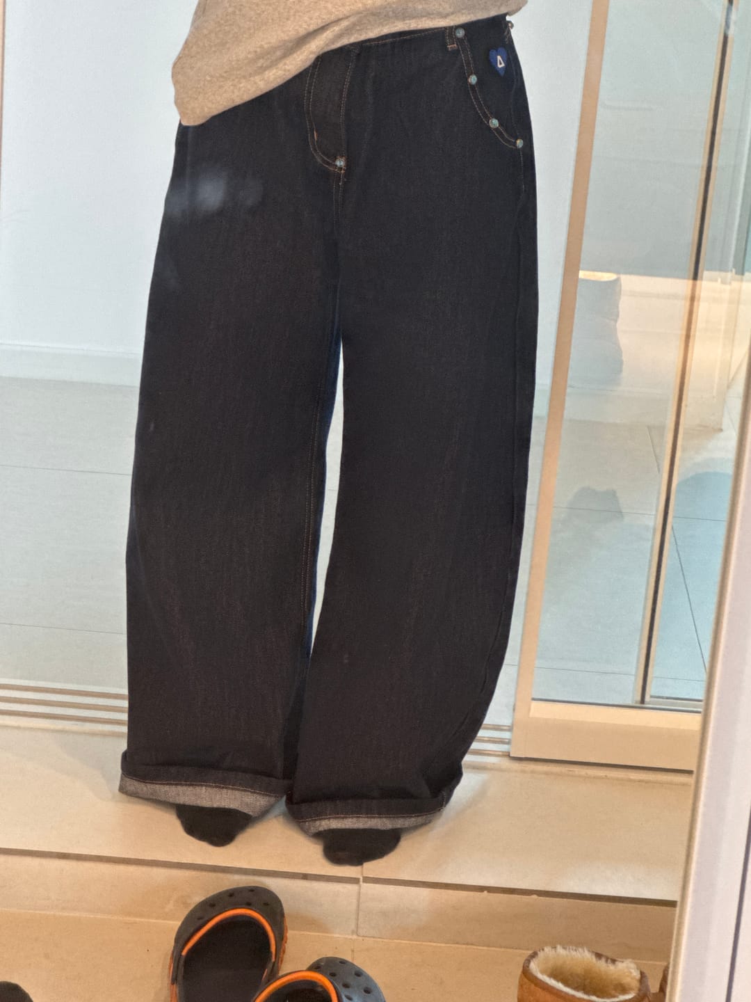 Customer photo review of Aelfric Eden Baggy Barrel Rivet Raw Jeans
