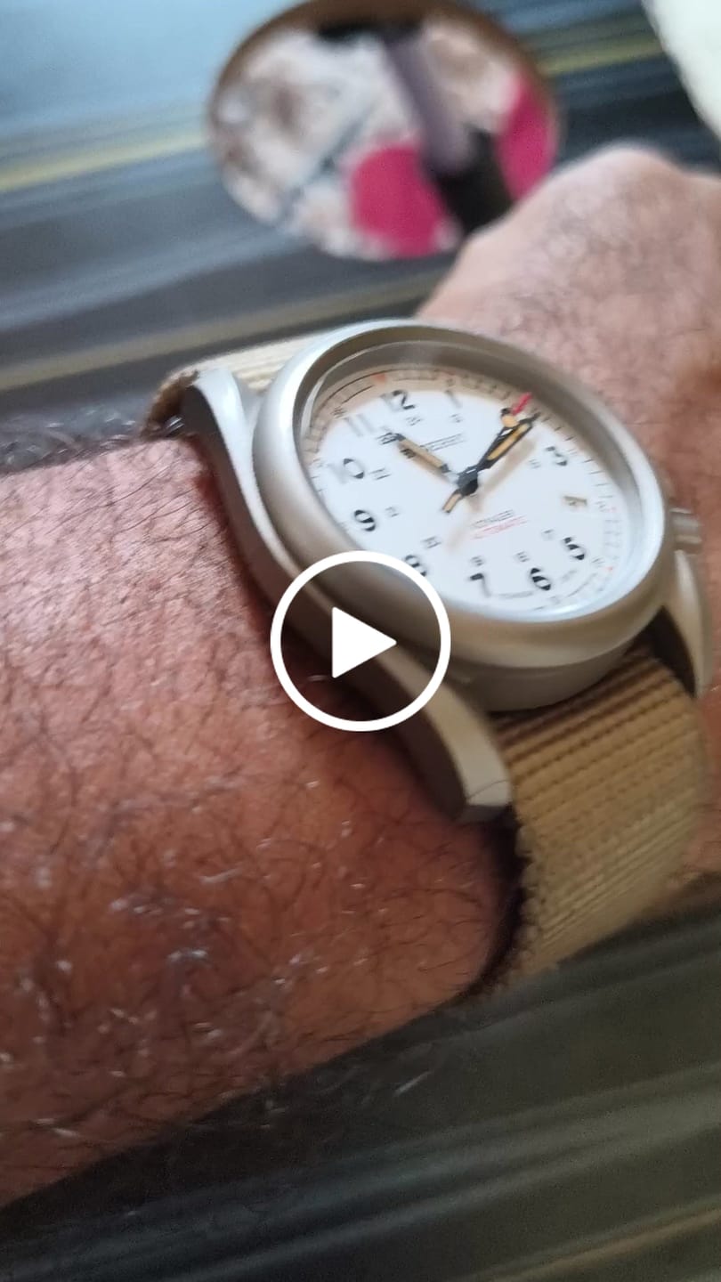 Customer video review of VOYAGER - 100M Waterproof Titanium Automatic Field Watch | White