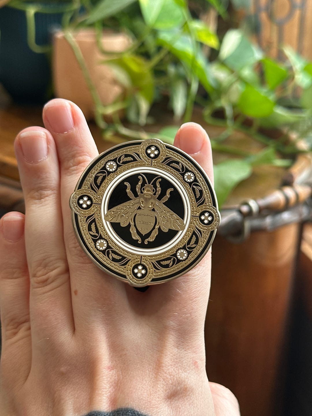 Customer photo review of Honey Bee Clingie