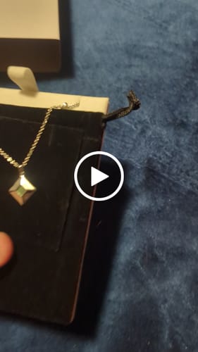 Customer video review of Classic TANAOR Necklace