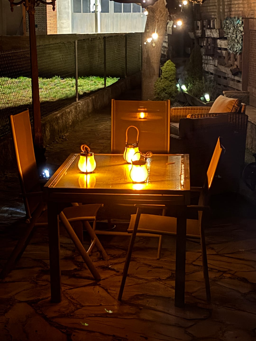 Customer photo review of LlamaViva | Farol con Efecto de Fuego Realista