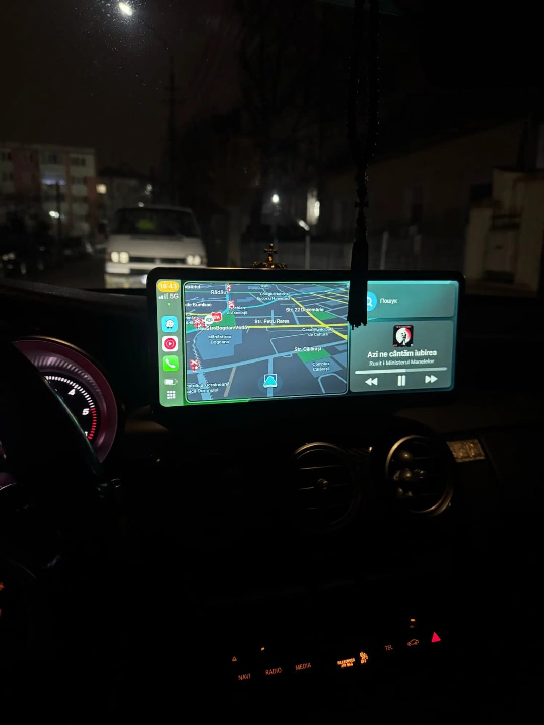 Customer photo review of Mercedes Benz C/GLC Class | W205/X253 | 10.25"/12.3" Linux CarPlay/Android Touchscreen Display | 2014 - 2019