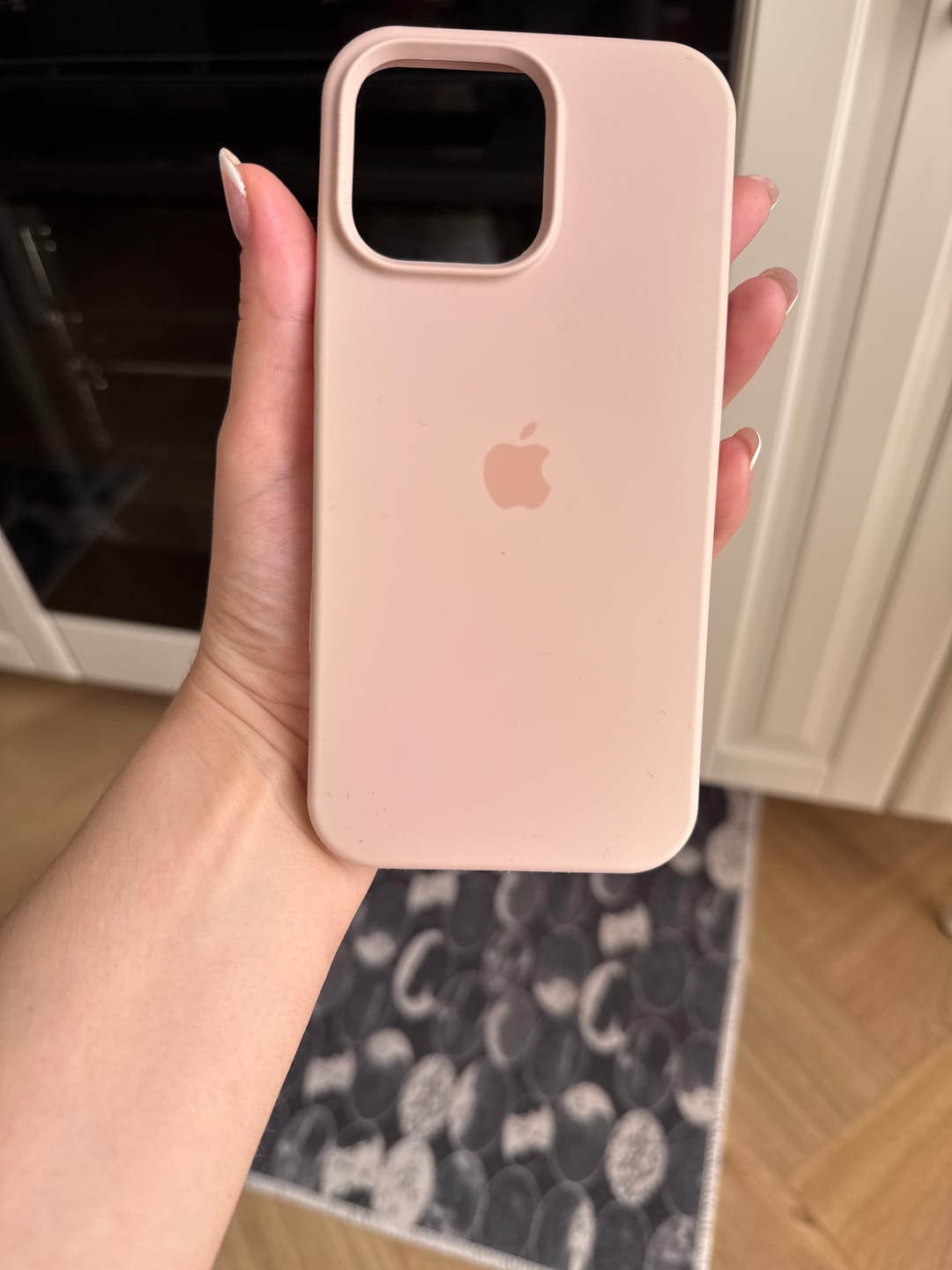 Customer photo review of Husa Silicon pentru iPhone 16 Pro Max, Pink Sand