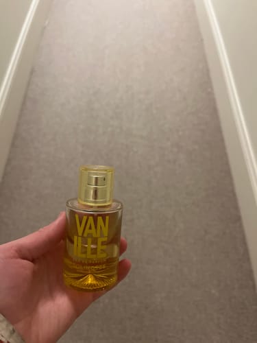 Customer photo review of Eau De Parfum 1.7 oz - Clean Beauty