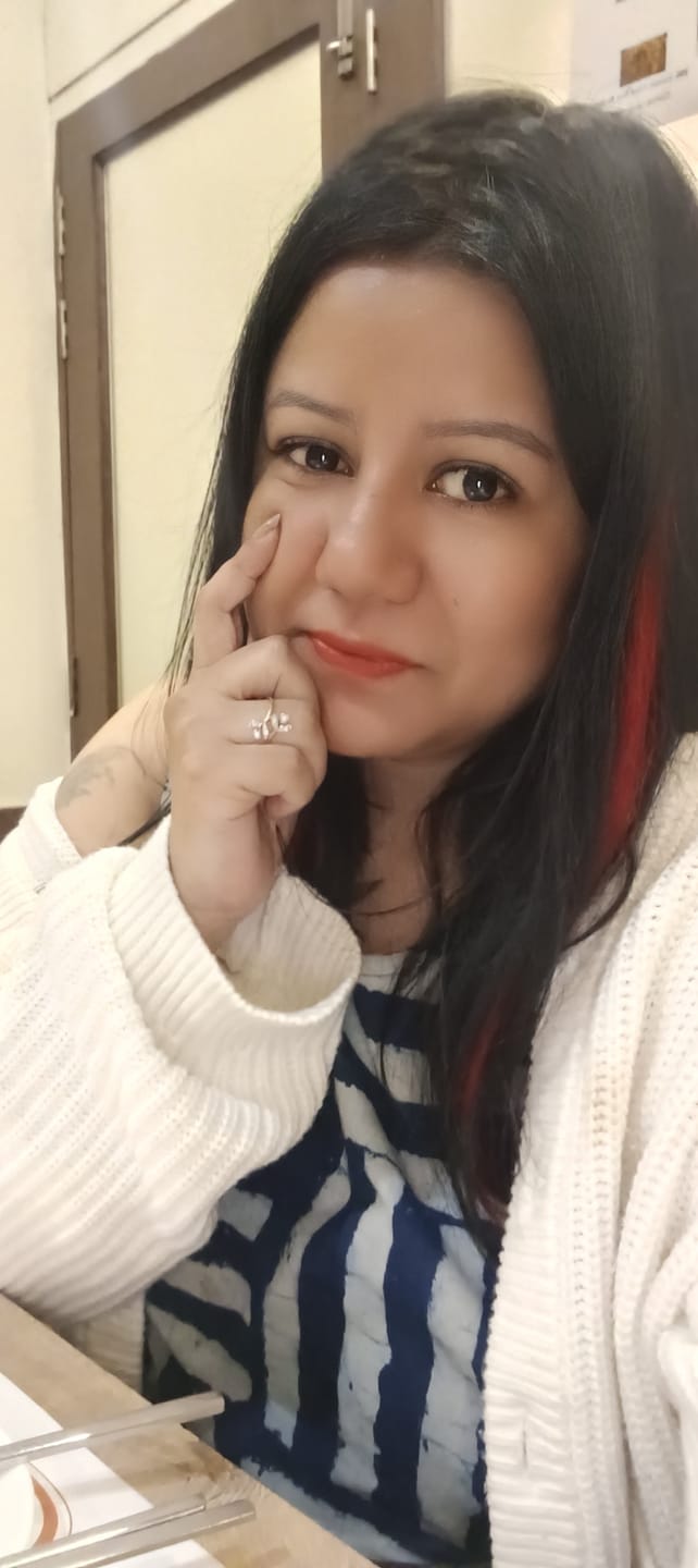 Customer photo review of Twist Cross Cage Ring