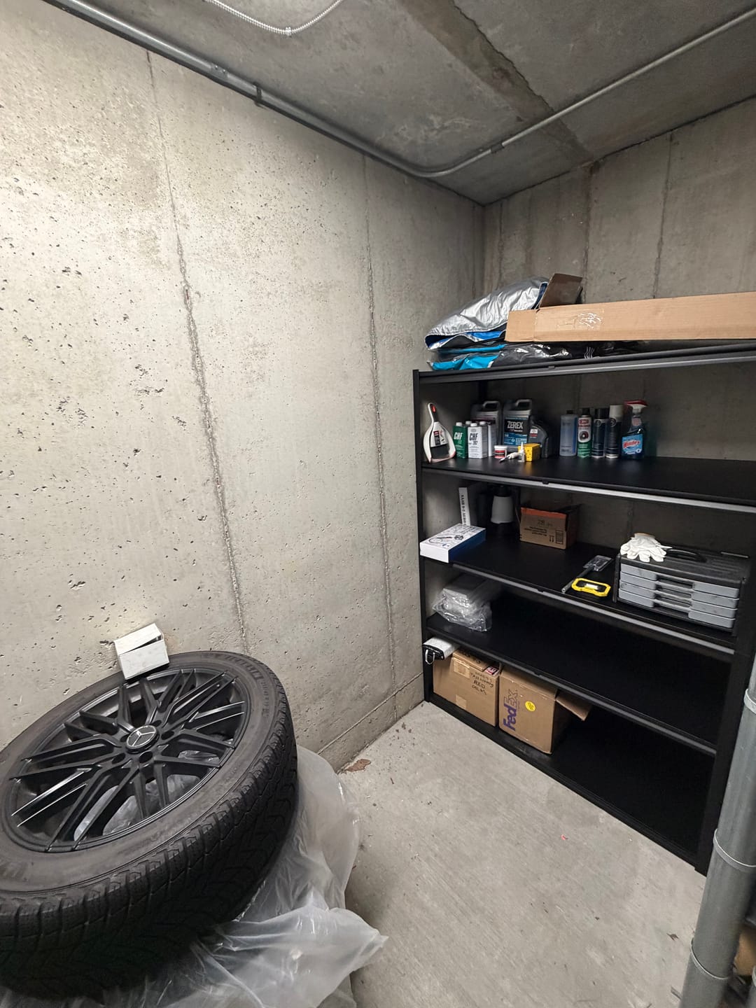 Customer photo review of REIBII 78"H Storage Shelves 3000LBS Garage Shelving,Heavy Duty Adjustable Metal Shelves Unit for Storage Rack