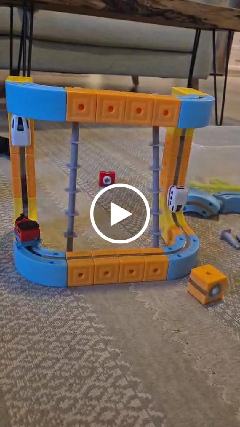 Customer video review of מודינו רייל - רכבת מגנטית חשמלית