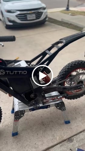 Customer video review of Real Carbon Fiber Tuttio Side Panels [LIMITED EDITION]