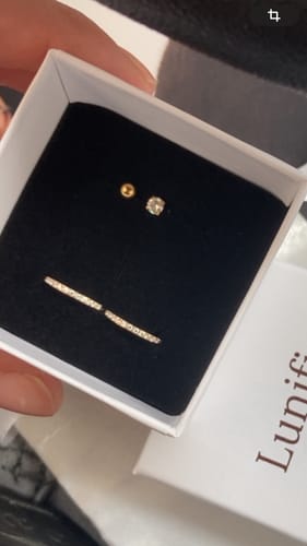 Customer photo review of Piercing Louise