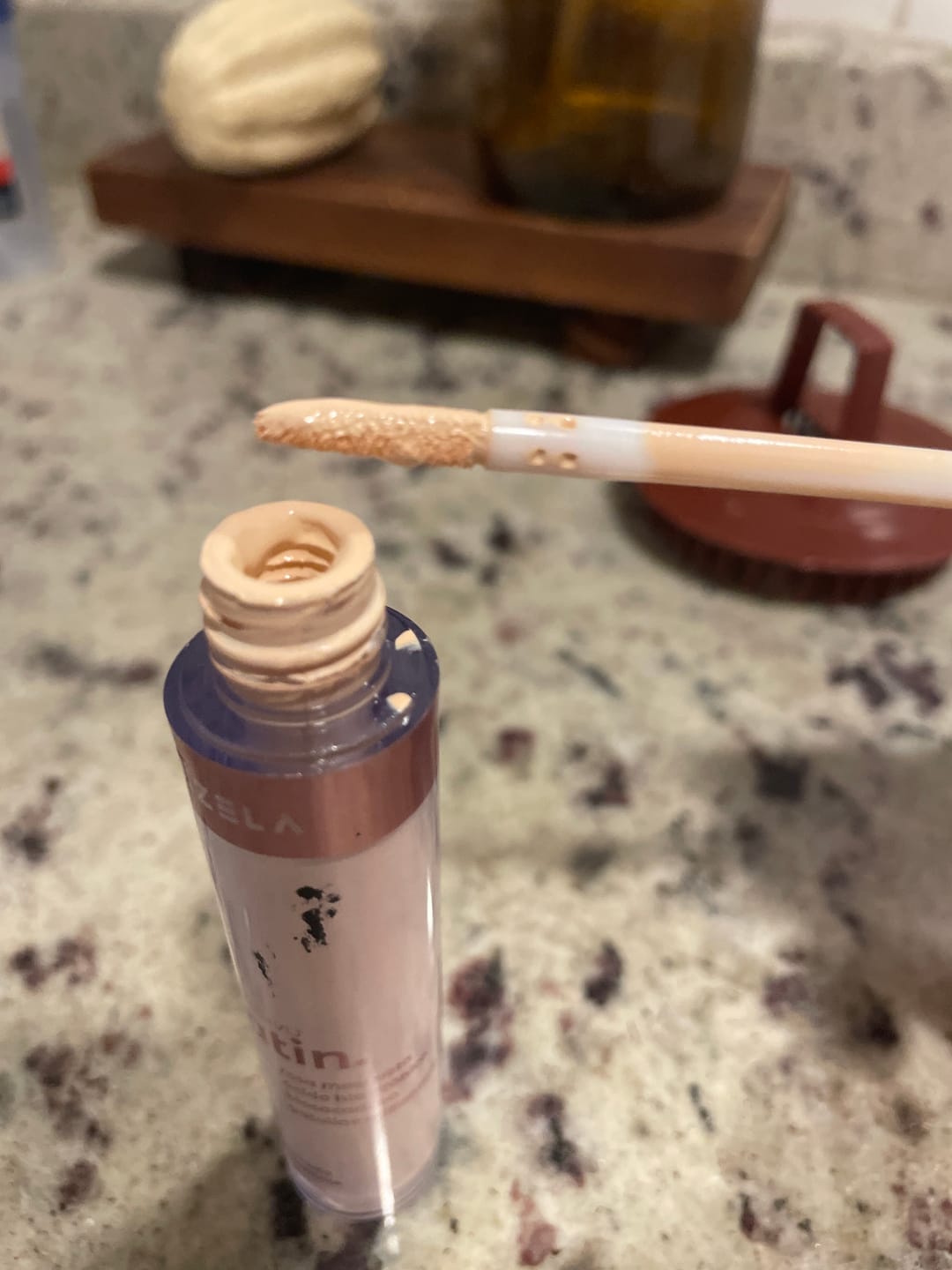 Customer photo review of Corretivo Líquido SATIN - Vizzela