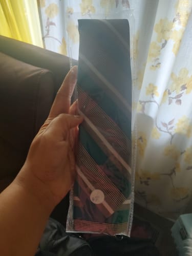 Customer photo review of Ties2you Gold Striped Tie Mens Business Silk Necktie Pocket Square Cufflinks Set