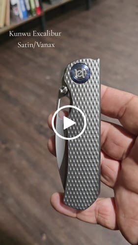 Customer video review of Kunwu Excalibur Titanium Frame Lock Integral DLC Vanax 3.58"
