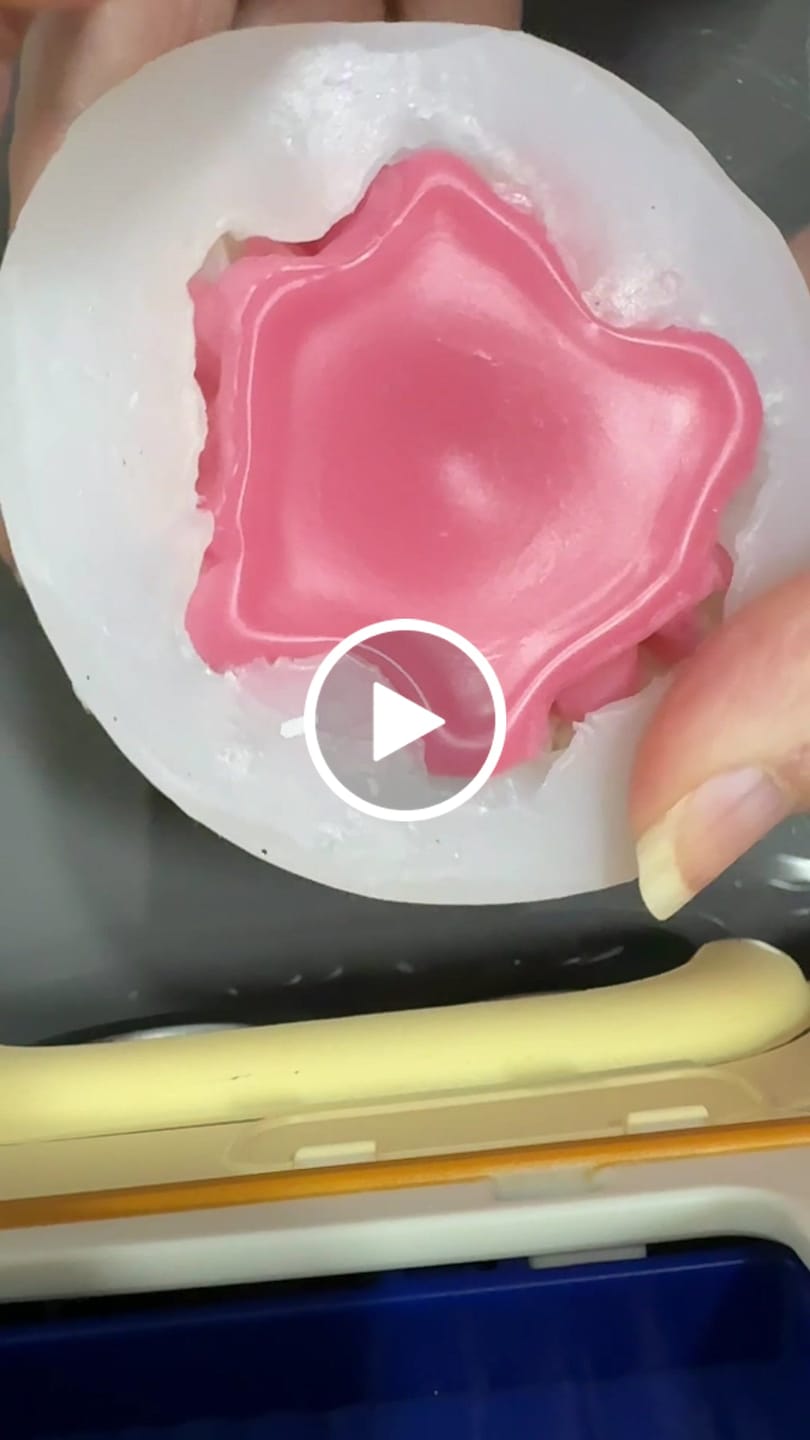 Customer video review of Fragancia CARAMEL RASPBERRY & VAINILLA