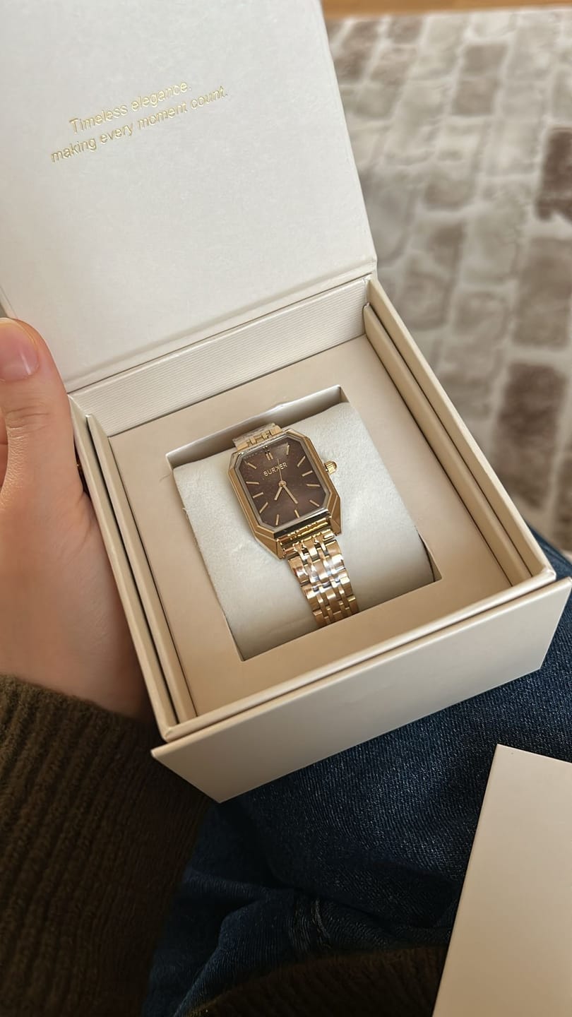 Customer photo review of Ava Gold Brown Bracelet