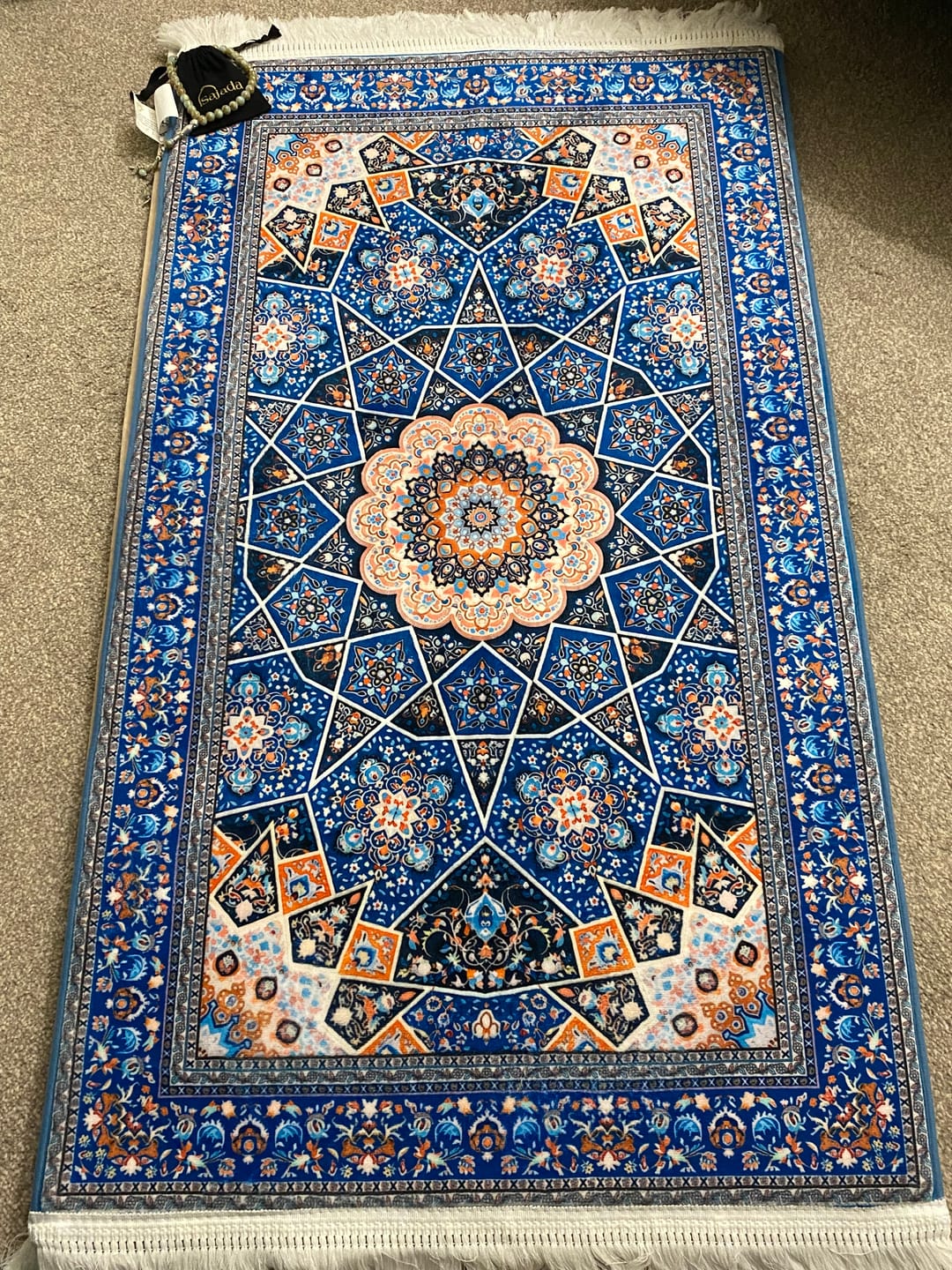 Customer photo review of Crystal Blue Padded Prayer Mat