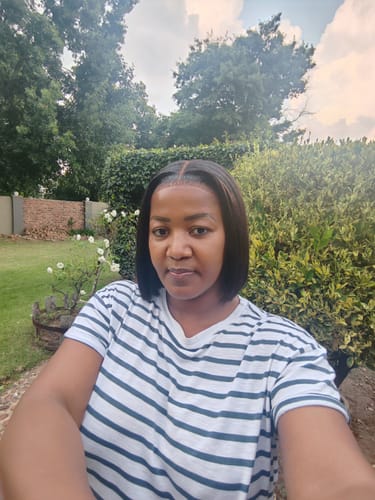 Customer photo review of Mabontle 10 inch 5x5 Vietnamese SDD Bone Straight Wig