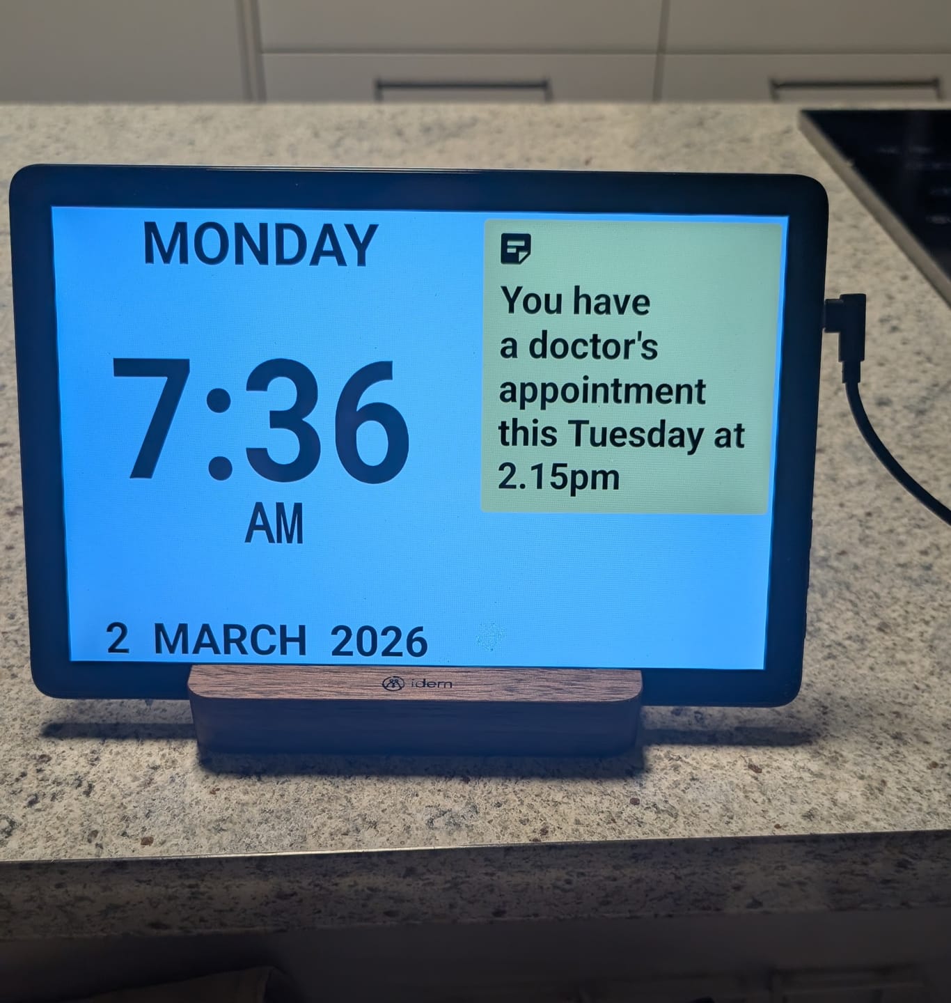 Customer photo review of Idem Smart Clock