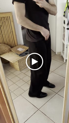 Customer video review of Sweatpants Wide Fit Blanks 330GSM Black