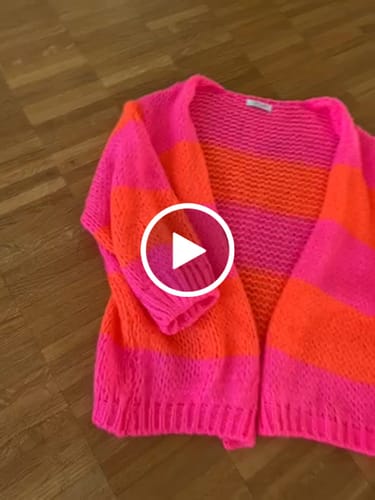 Customer video review of LONGSLEEVE CASHMERE LIGHT NEON STRIPES