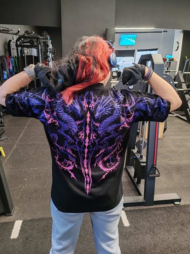 Customer photo review of Dragon Blade Oversized T-shirt [TWILIGHT]