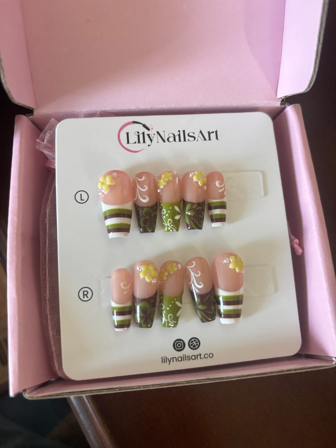 Customer photo review of Custom Nails