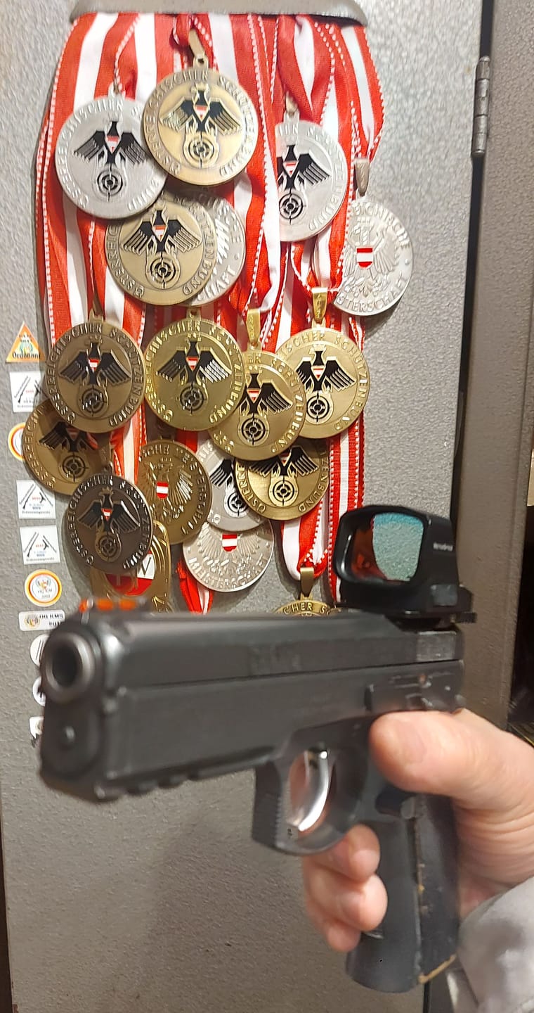 Customer photo review of Vector Optics SCFRM-21 Universal Montageplatte für CZ Shadow, Shadow 2 und SP-01