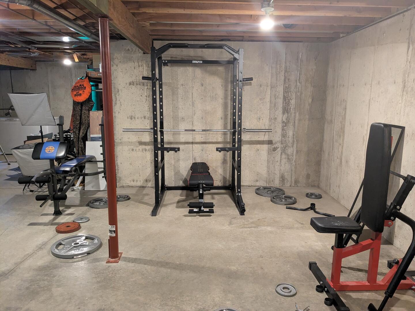 Customer photo review of EVOLPOW P2A Brute All-in-One Power Rack Home Gym - For Beginner