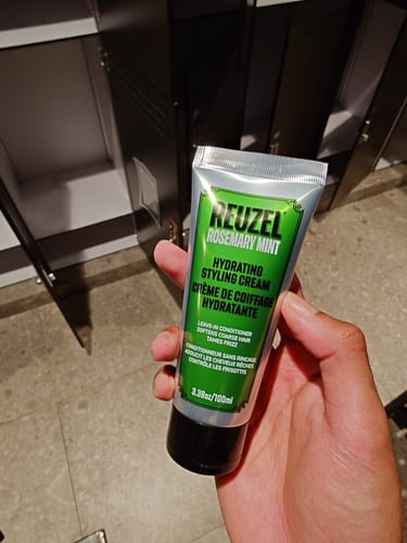 Customer photo review of Reuzel Hydrating Styling Cream 100ml