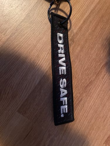 Customer photo review of SCHNATTERDAYS KEYTAG