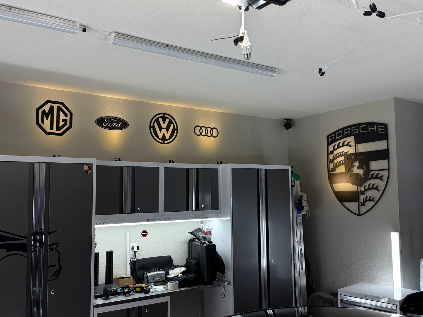 Customer photo review of Volkswagen Metal Car Emblem