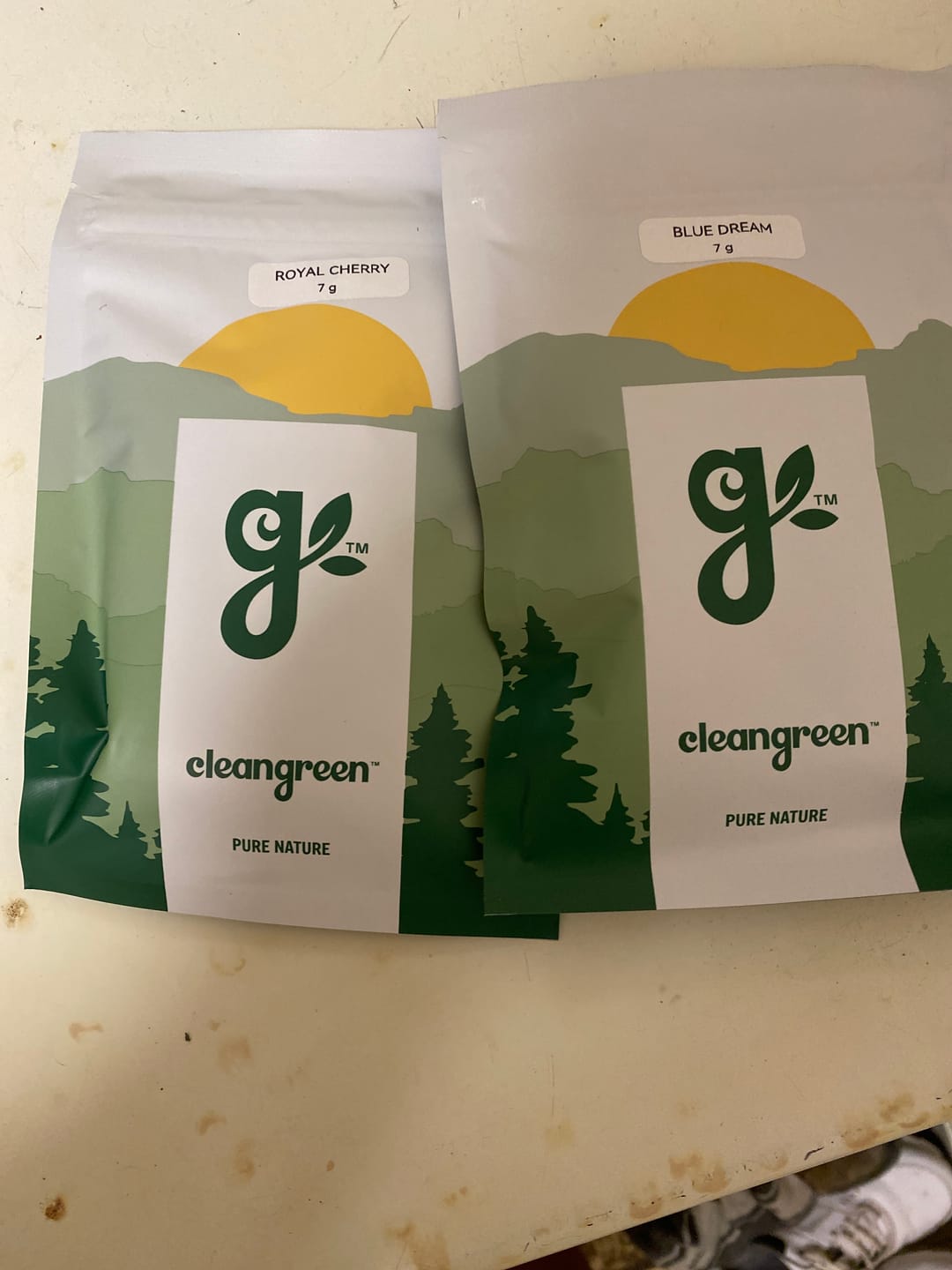 Customer photo review of Blue Dream Pre Roll 1 Gram - 6ct.
