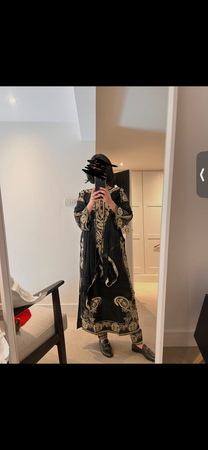 Customer photo review of HK273 Riya - Black Linen Oufit