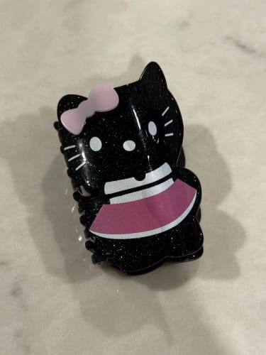 Customer photo review of Sanrio Hello Kitty Hair Claw Clip – Medium