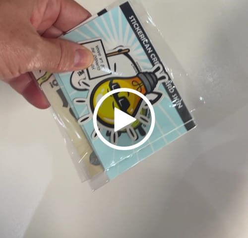 Customer video review of Lo Mío es Mío y lo de mi Marido También - Sticker para Tarjeta de Crédito