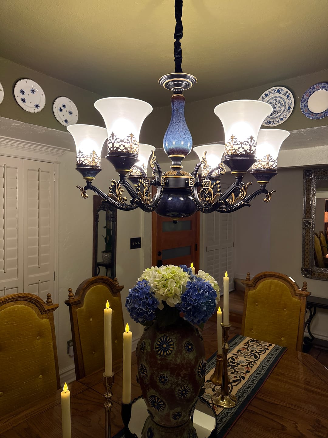 Customer photo review of Antique Living Room Frosted Glass Bell Round Chandelier