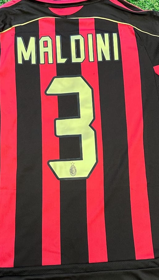 Customer photo review of Paolo Maldini AC Milan 2006 2007 Season Retro Jersey Trikot