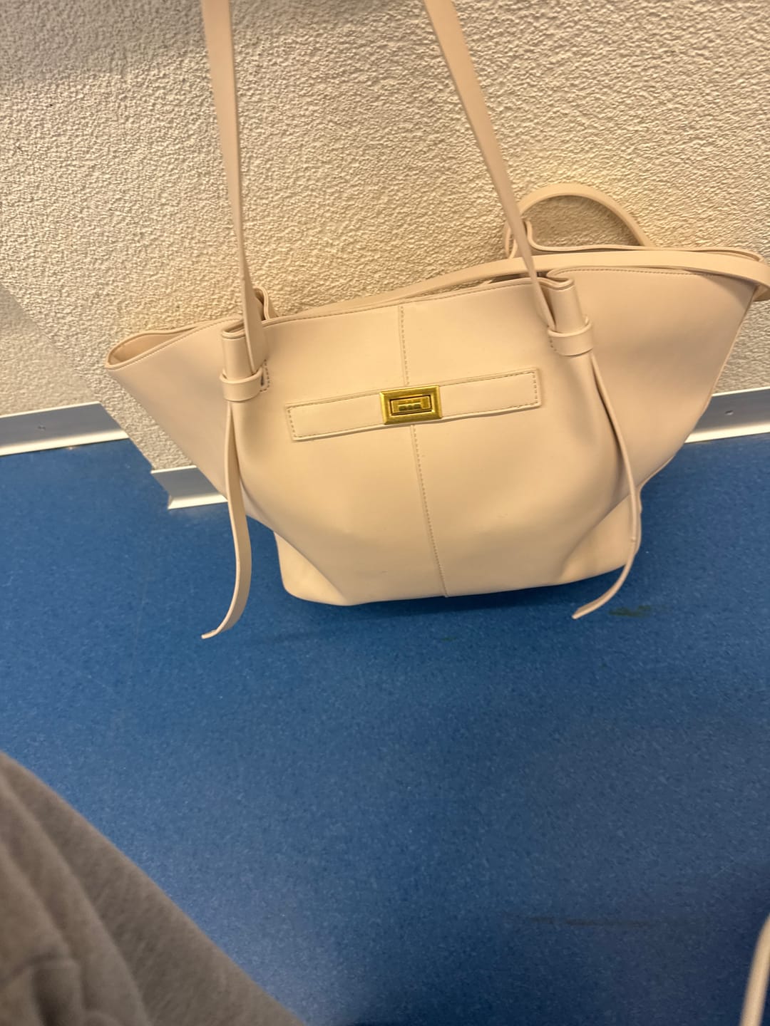 Customer photo review of Gerda Shopper Bag