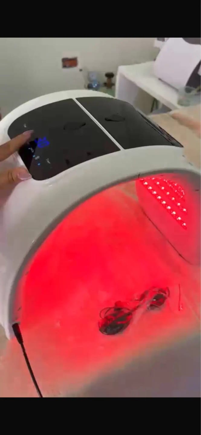 Customer photo review of 7 Colours LED Light Therapy Facial Skin Rejuvenation
