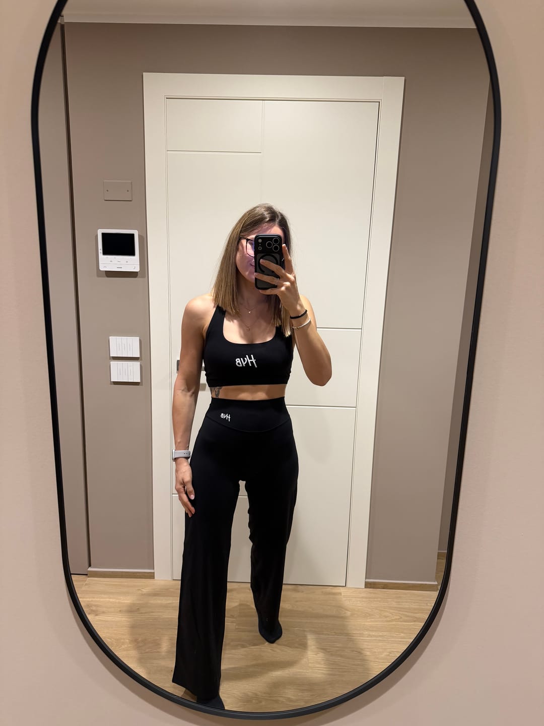 Customer photo review of LEGGINGS PALAZZO RITUAL NERO