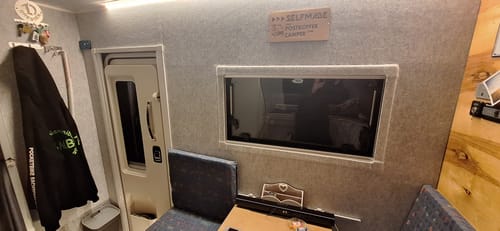 Customer photo review of Carpet Filz selbstklebend für Camper