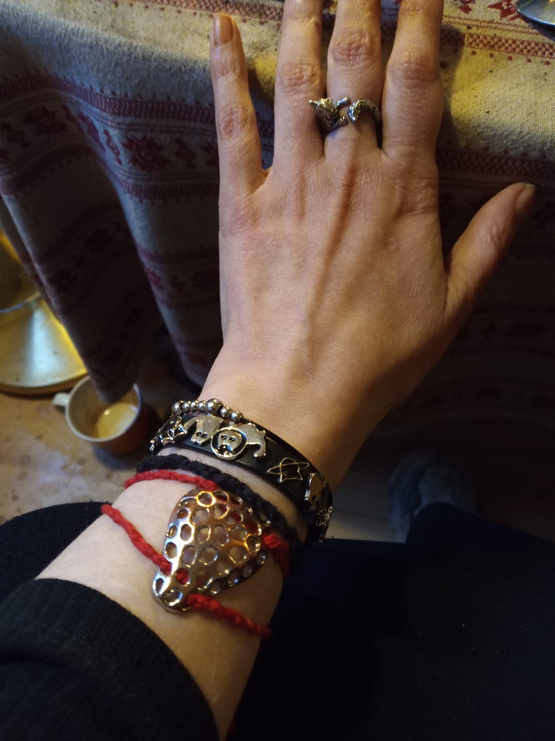 Customer photo review of 🎁 FREE - Gothic Night cat Bracelet