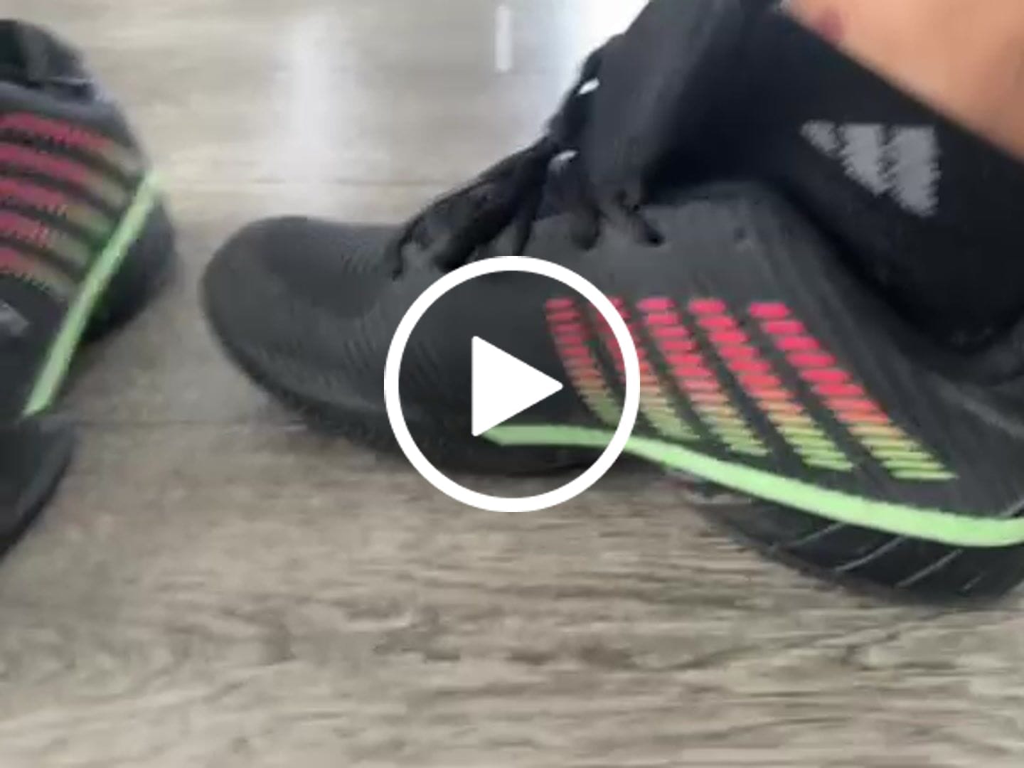 Customer video review of 06806-034-W | HYPERCOURT EXPRESS 2-2E | BLACK/SOFT NEON GREEN/NEON LAVA