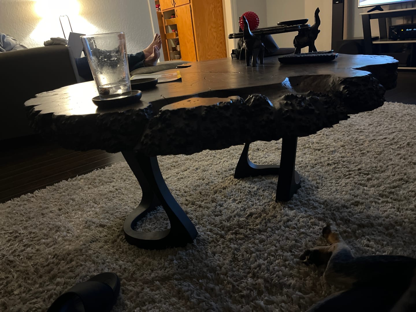Customer photo review of Bench Legs 117/130 Uzar 16" H for Live Edge Table Top, DIY Projects