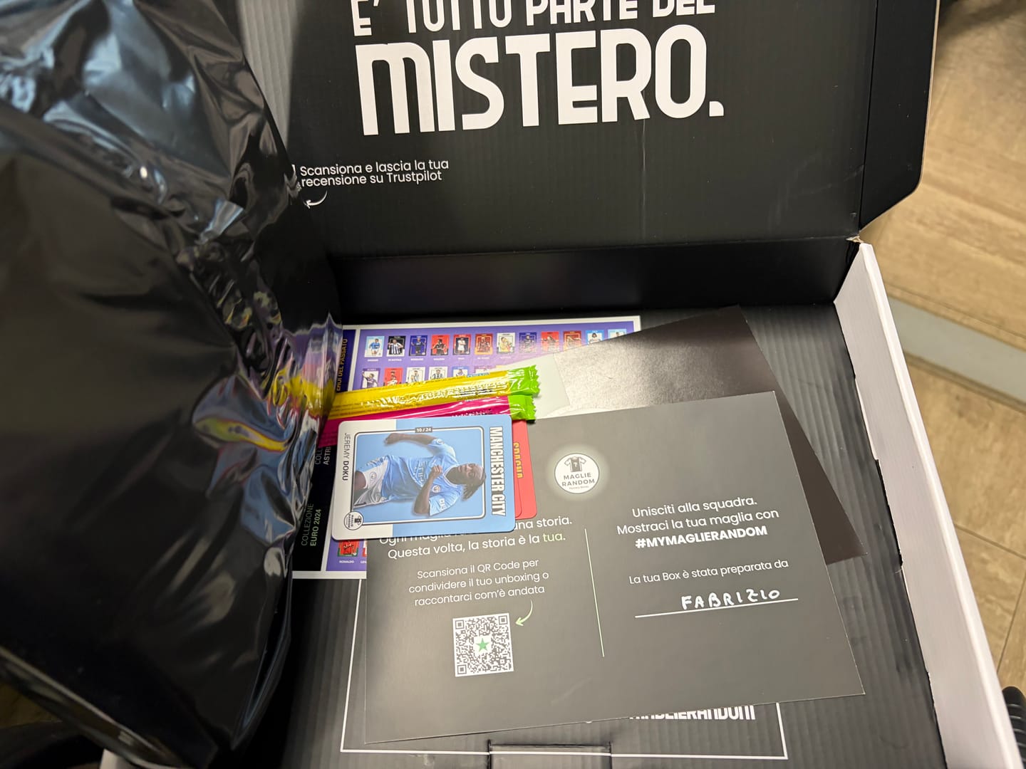 Customer photo review of Mystery Box - Kit (Maglia + Pantaloncino)