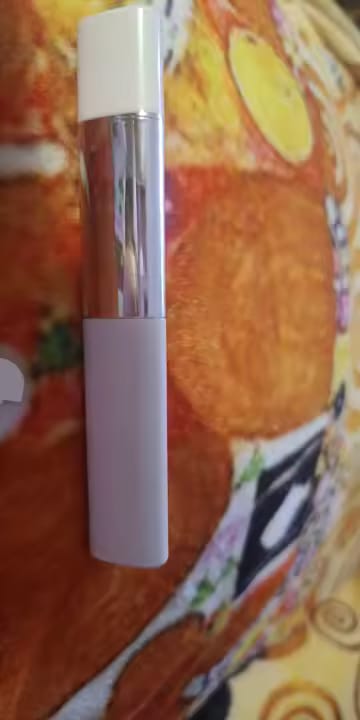 Customer photo review of ✨ Fondotinta Stick Coreano Idratante 2 in 1 con  Formula Auto‑Adattiva ✨