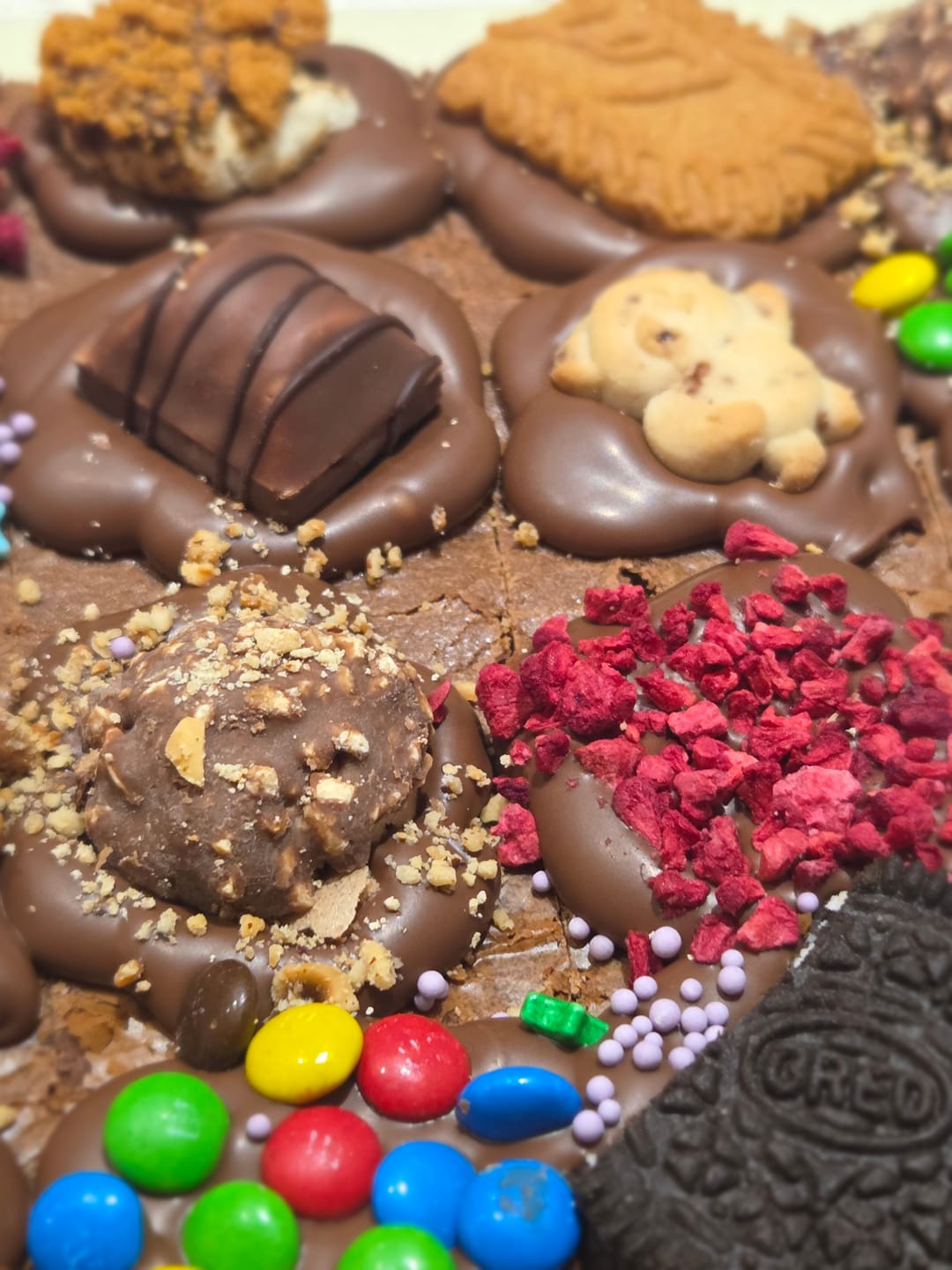 Customer photo review of Mixed assortment brownie