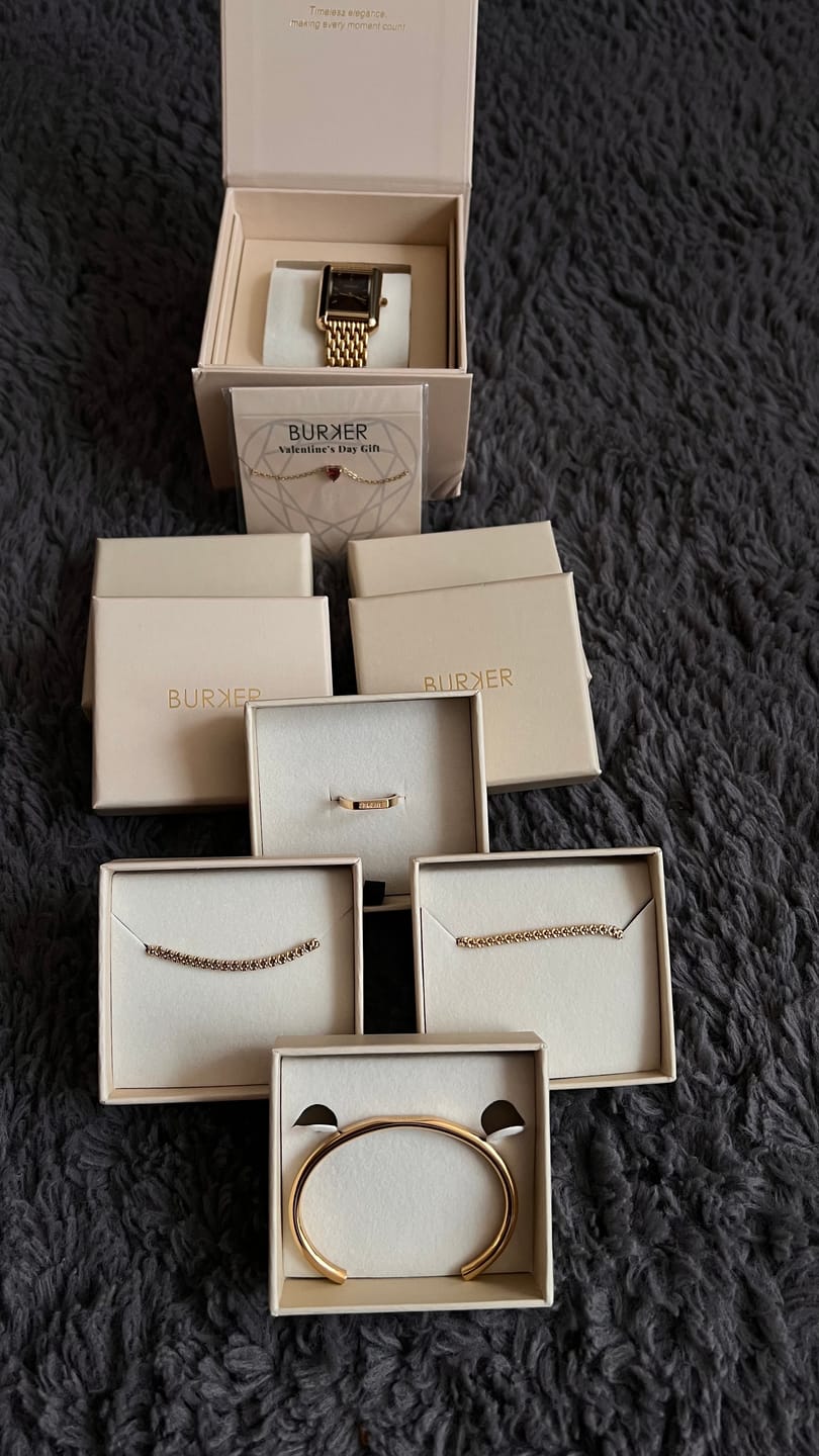 Customer photo review of Olivia Gold Brown