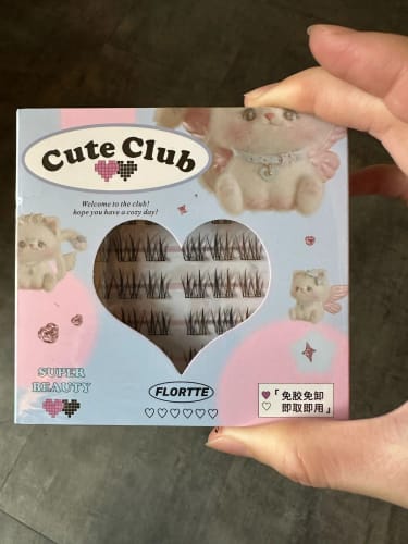Customer photo review of FLORTTE Glue-Free False Eyelashes