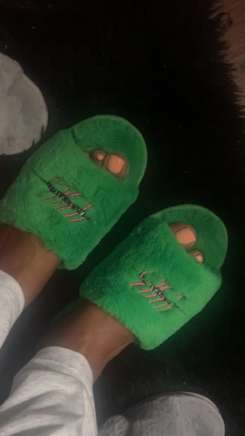 Customer photo review of GREEN SIGNATURE SLIPPERS